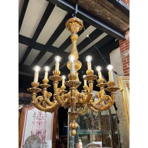 Louis XIII Style Golden Wood Chandelier With 12 Branches Of Light