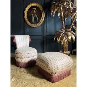 Fauteuil Et Son Pouf De Style Napoléon III à Décor De Noeuds Roses