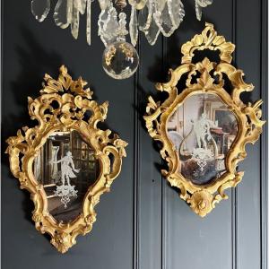 Paire De Miroirs Italiens Du XVIIIe En Bois Doré De Style Louis XV