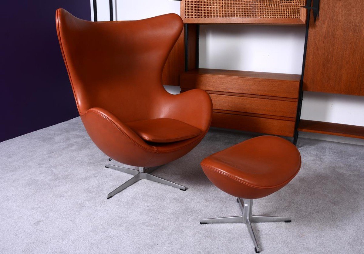 Egg Armchair And Footrest By Arne Jacobsen Published By Fritz Hansen.-photo-5