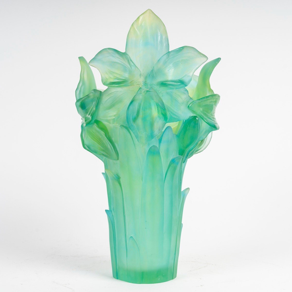 Grand Vase Daum En Pâte De Verre Vert, Collection Amaryllis, Signé Et En Parfait état 