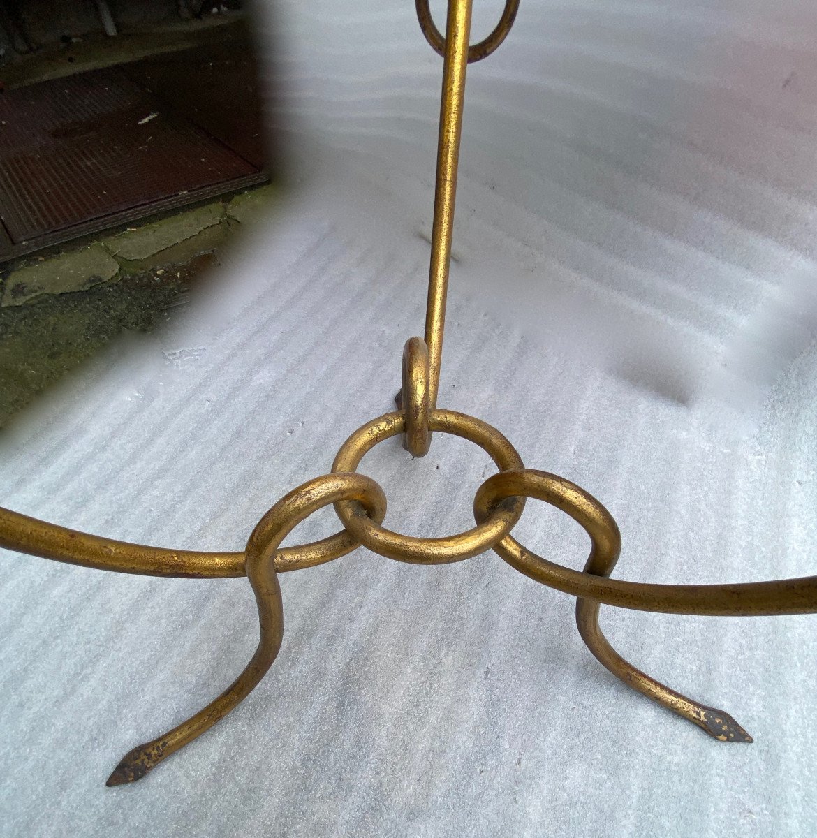 1940′ Coffee Table In Golden Wrought Iron With Entrelacs René Drouet ø 90 H 53 Cm-photo-3