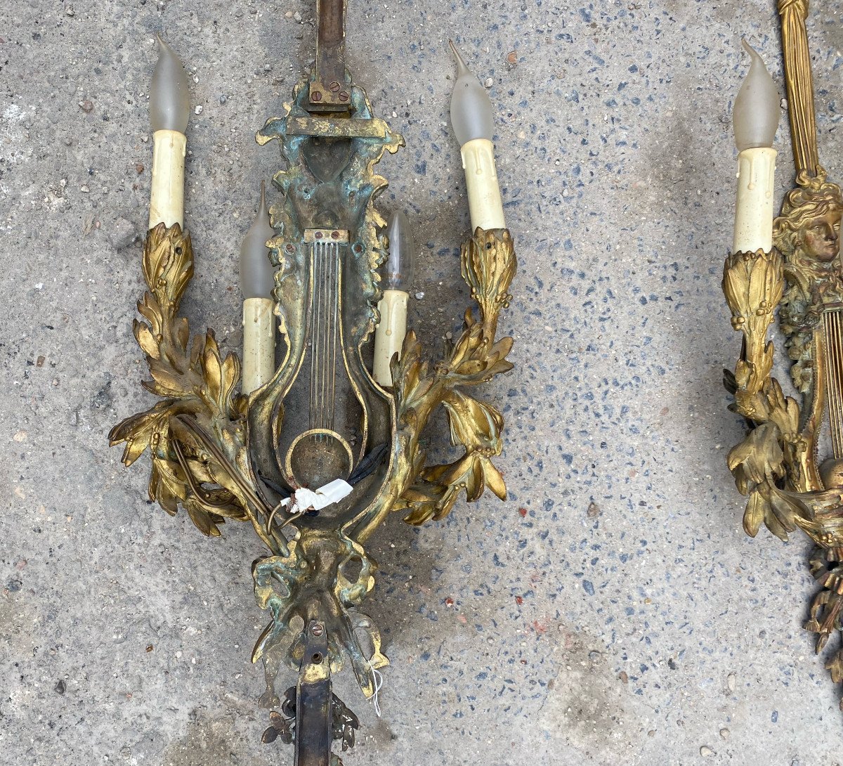 1890/1900′ Pair Of Louis 16 Style Gilt Bronze Sconces After Gouthiere-photo-1