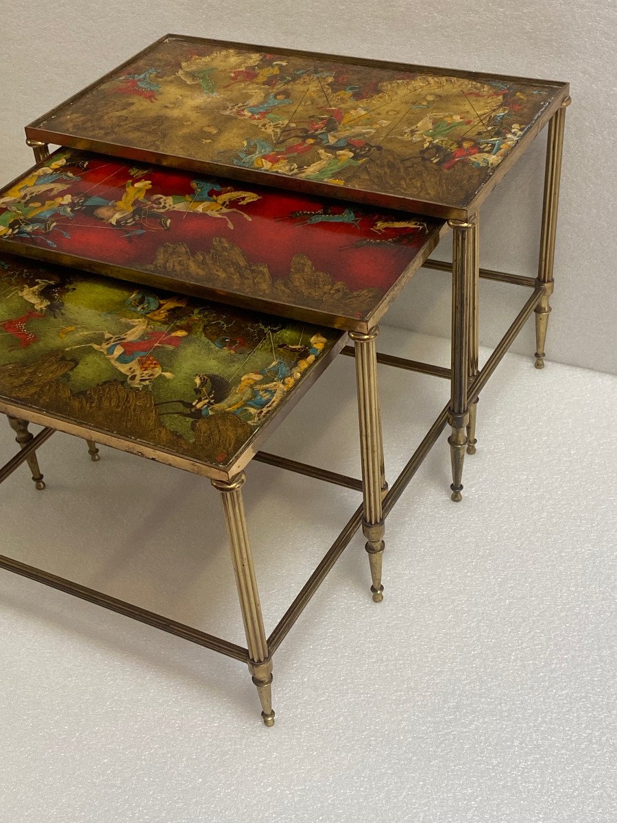 1950′ Série De 3 Tables Gigognes Avec Peintures Guerriers Mongols Maison Baguès En Bronze Doré,-photo-2