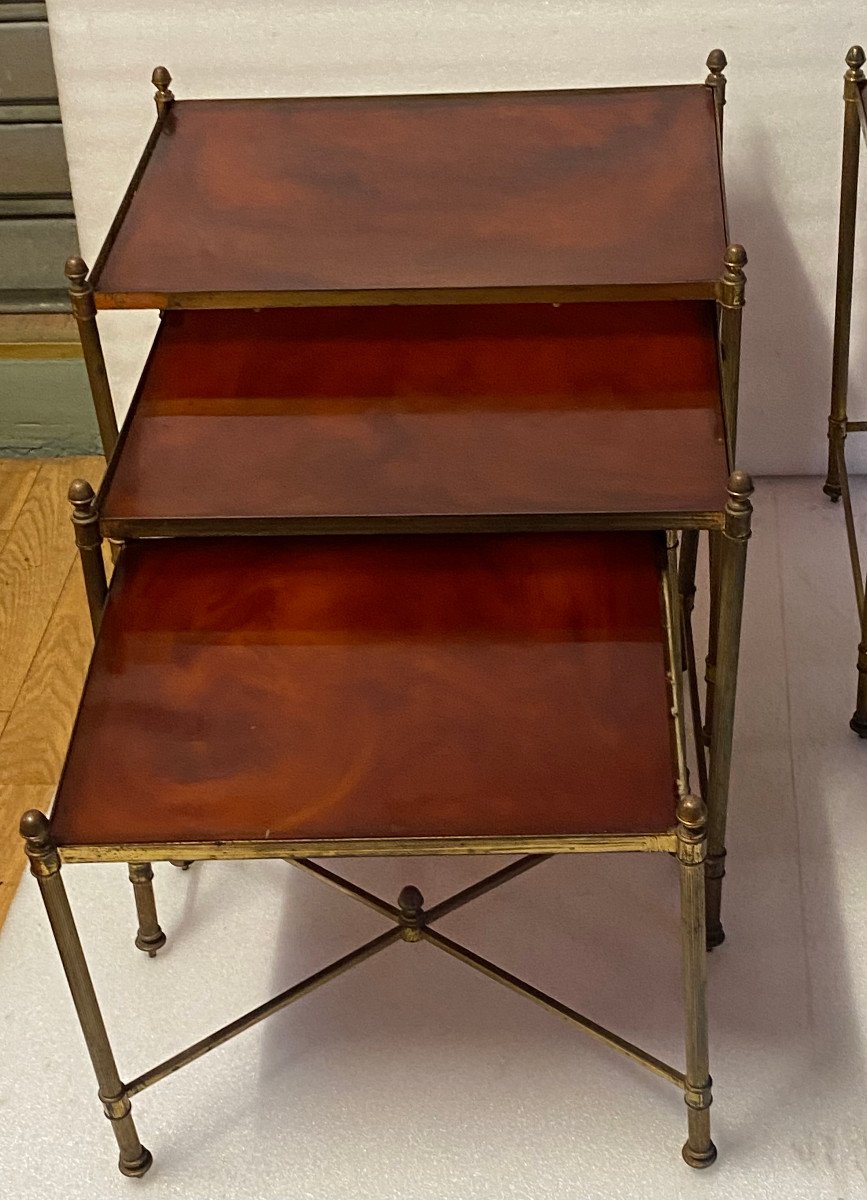 1970′ Pair Of Series Of 3 Nesting Tables Maison Baguès Gilt Bronze, Amber Bakelite Tops-photo-2