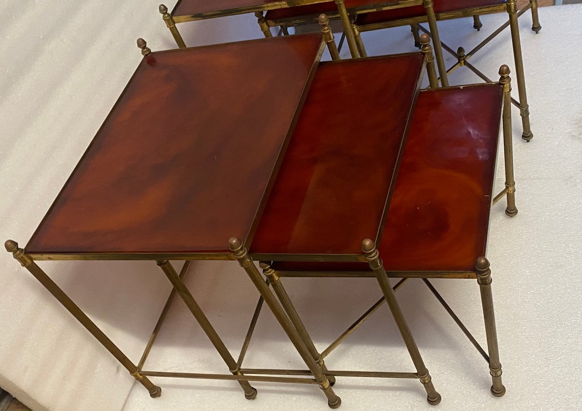 1970′ Pair Of Series Of 3 Nesting Tables Maison Baguès Gilt Bronze, Amber Bakelite Tops-photo-6