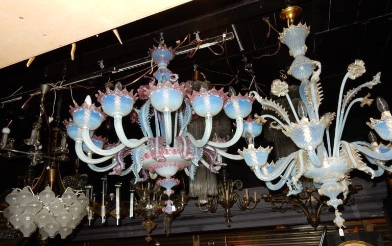 Murano Chandelier With 12 Arms Of Light In Opalescent Blue Glass And Pink Glass Paste-photo-1