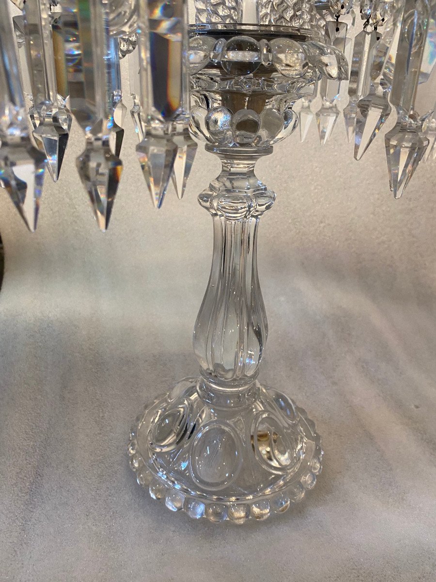 1950′ Paire De Chandeliers 4 Branches Socles Perlés Et Signés En Relief Baccarat H 55 Cm-photo-4