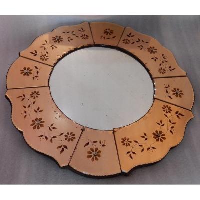 1970 ′ Copper Mirror With Eglomised Flower Decor