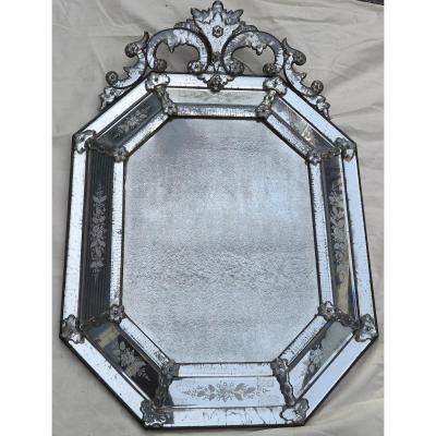 Venice Octagonal Mirror Mercury Tain Pediment With Engraved Flowers And Oxidized Tin