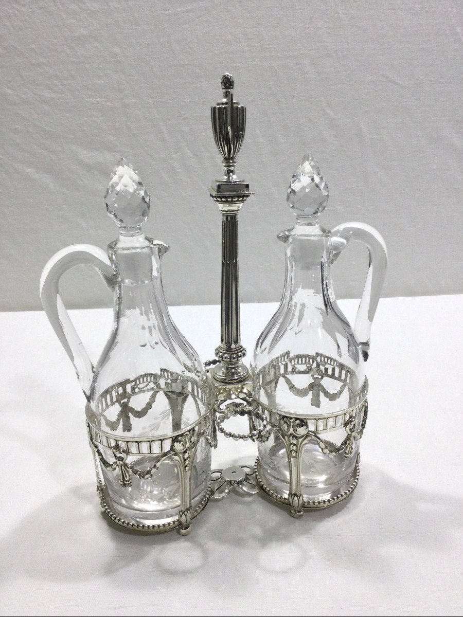 Oil And Vinegar In Silver Metal And Crystal-photo-2