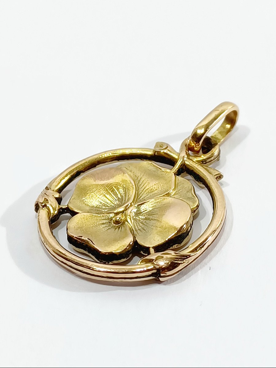 Gold Clover Pendant-photo-4