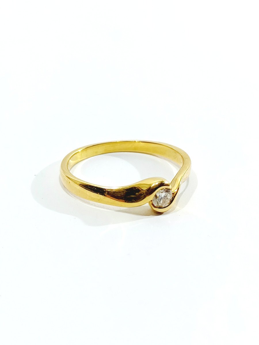 Yellow Gold And Diamond Solitaire-photo-4