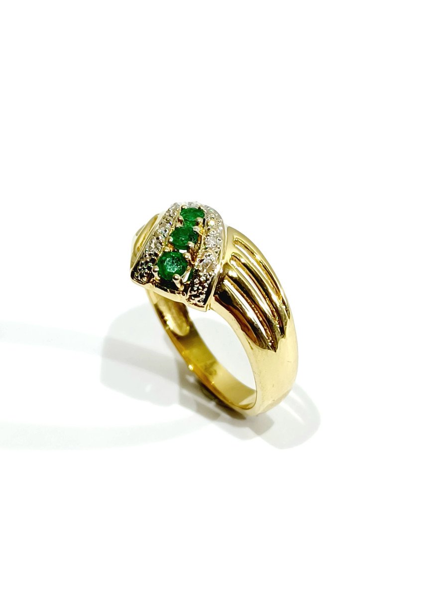 Ring In Yellow Gold, Diamonds And Emeralds 