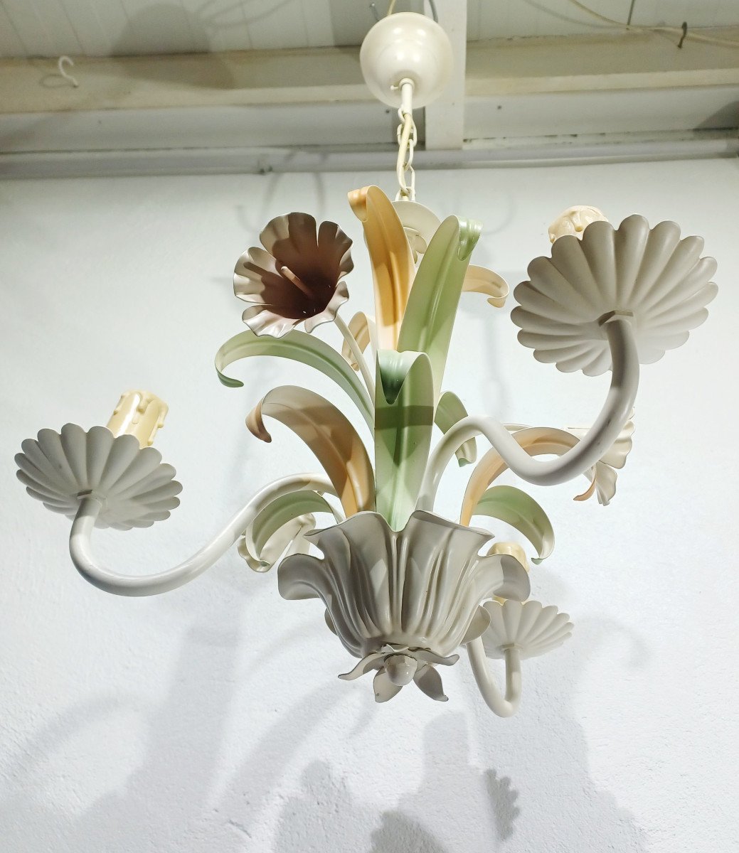 3-light Flower Chandelier -photo-1