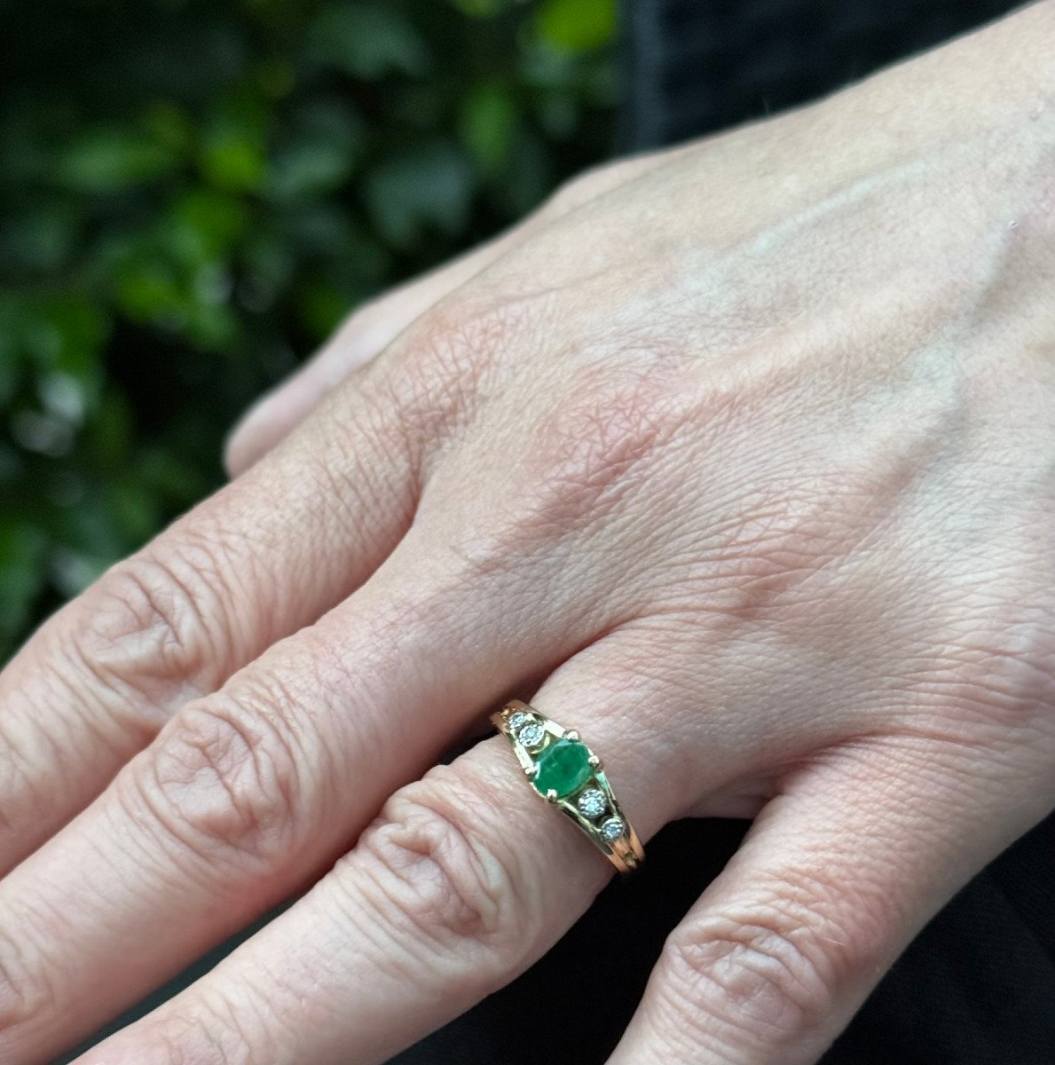 Emerald And Diamond Yellow Gold Ring -photo-8