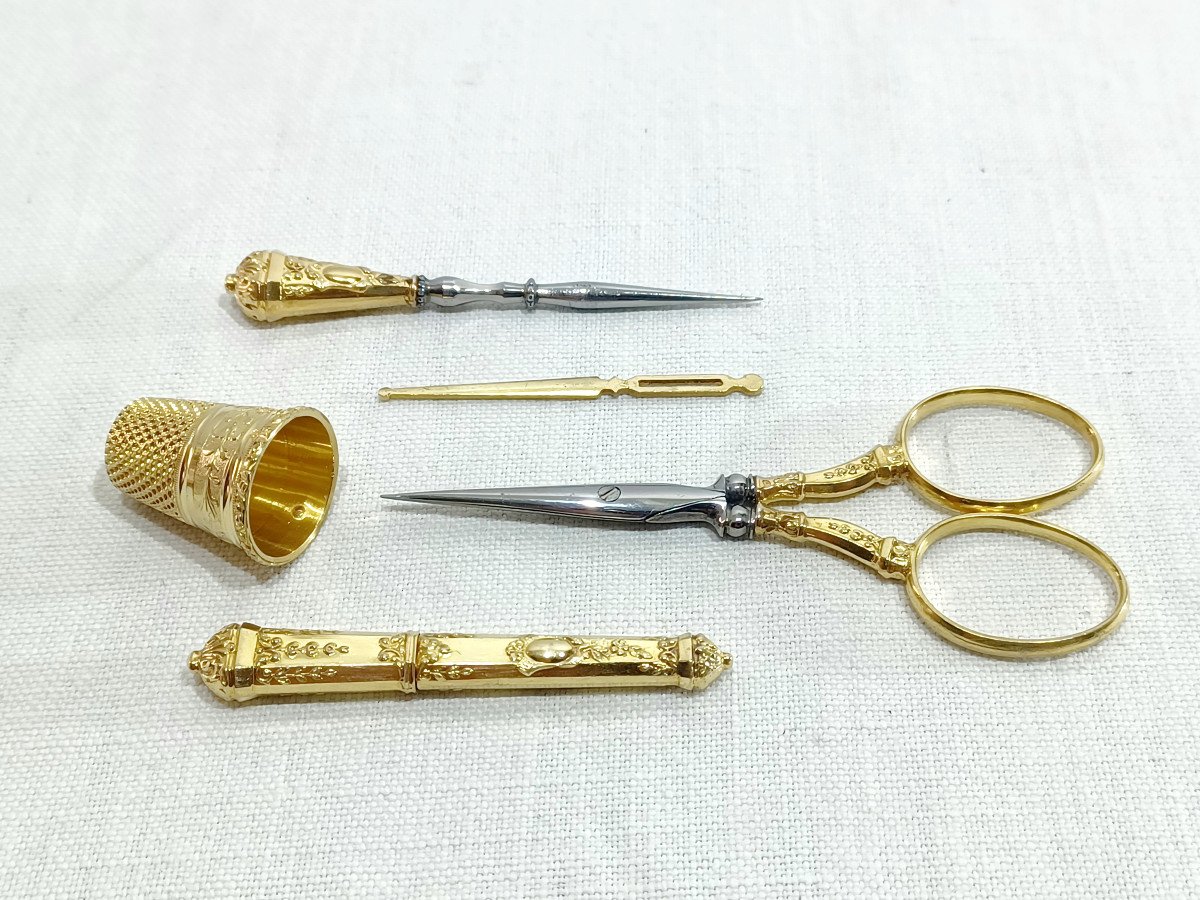 Gold Sewing Kit And Ivory Box-photo-3