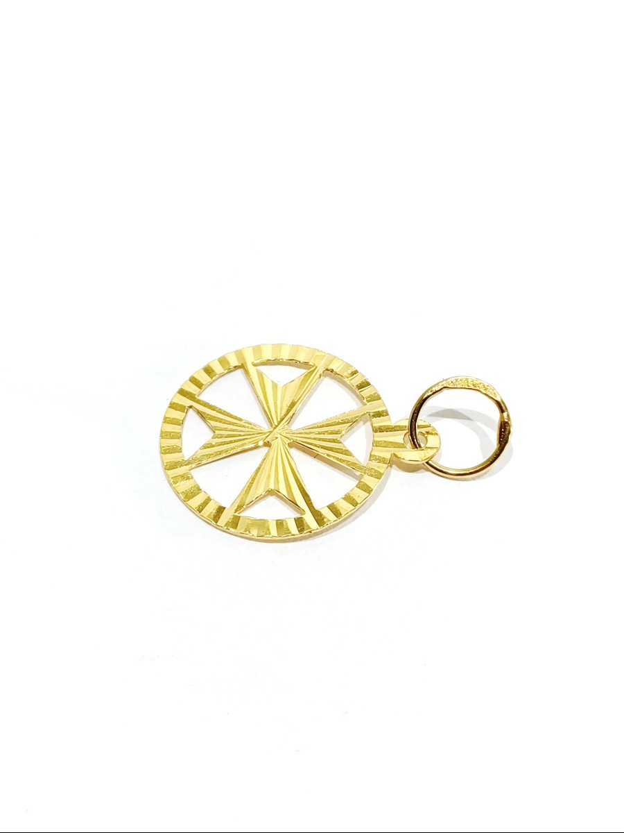 Yellow Gold Maltese Cross Pendant -photo-2