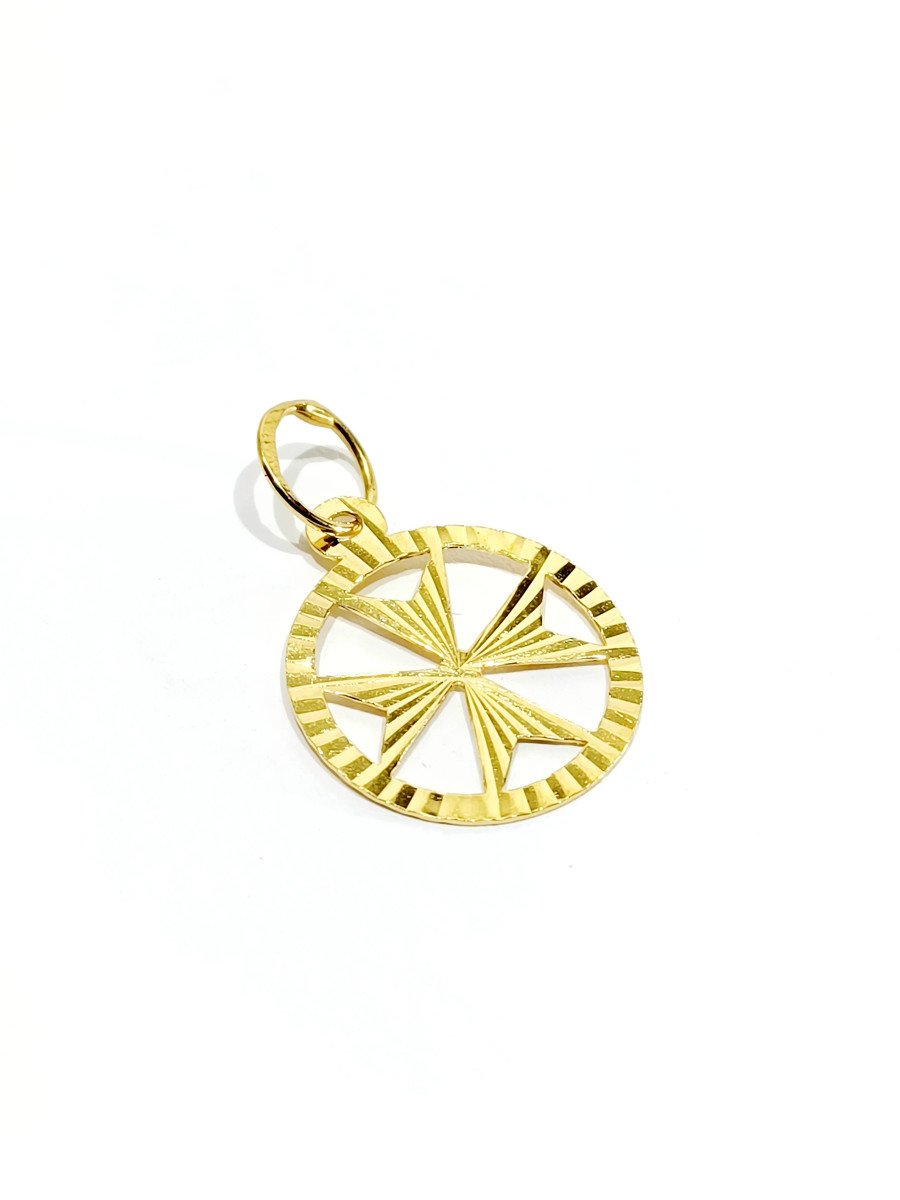 Yellow Gold Maltese Cross Pendant -photo-1