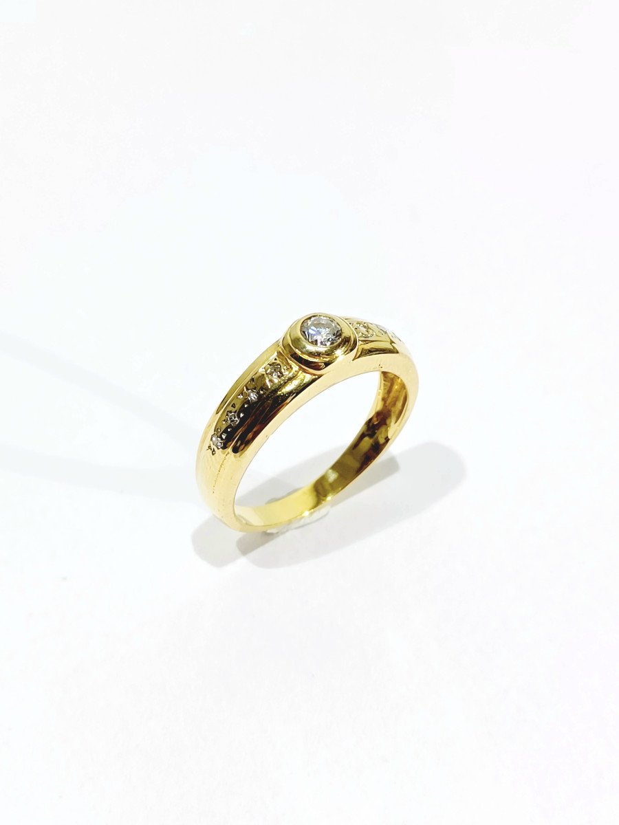 Gold And Diamond Ring 