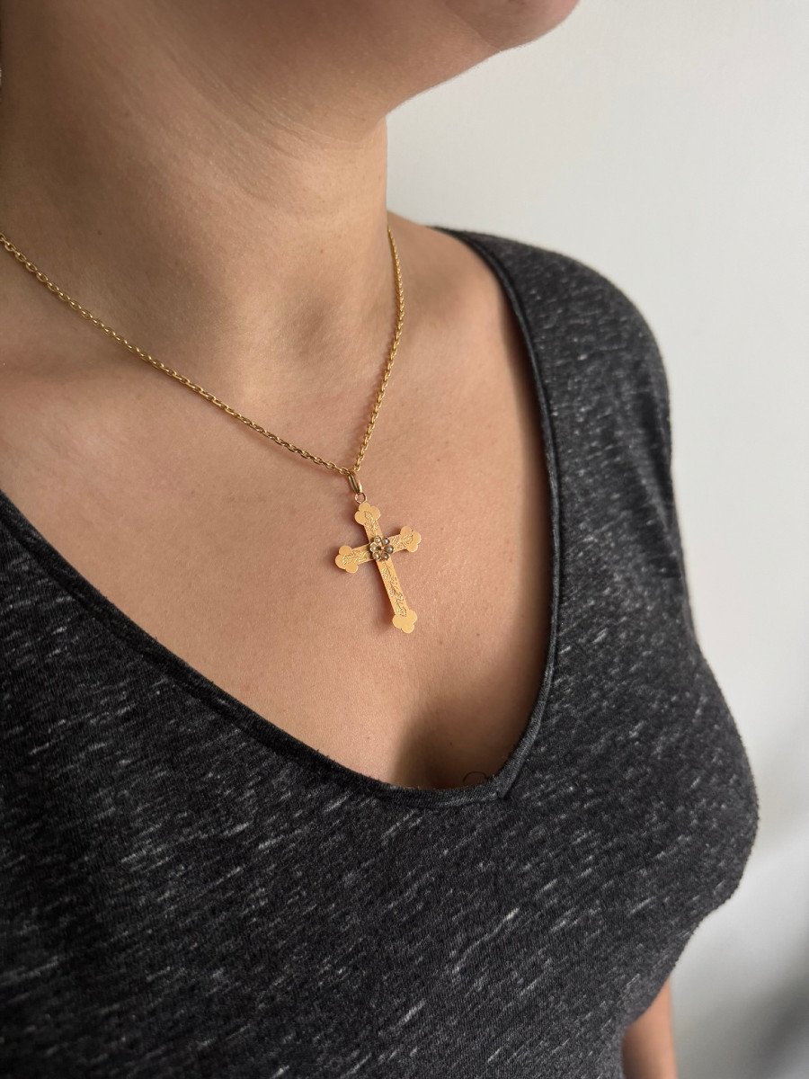 Rose Gold And Pearl Cross -photo-8