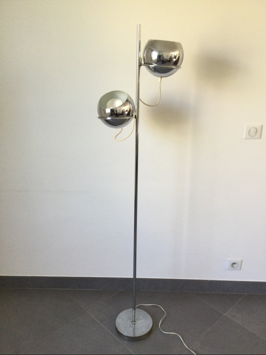 Eyeball Chrome Metal Floor Lamp-photo-1