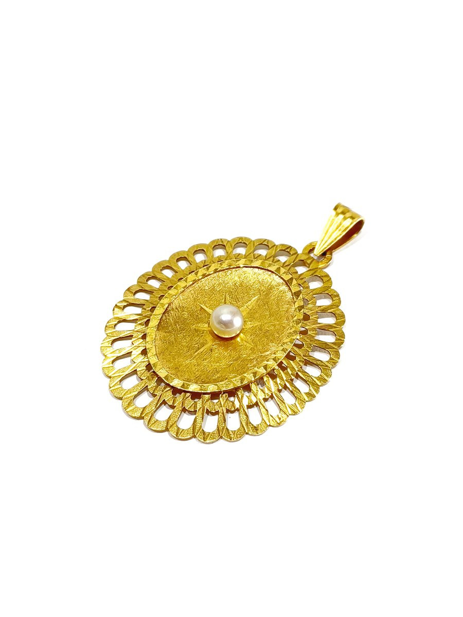 Gold And Pearl Pendant-photo-3