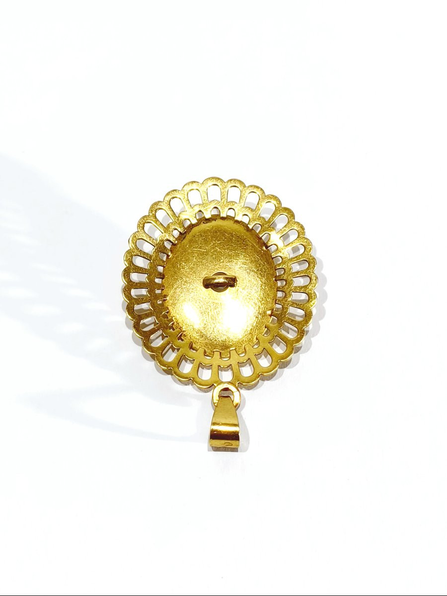 Gold And Pearl Pendant-photo-5