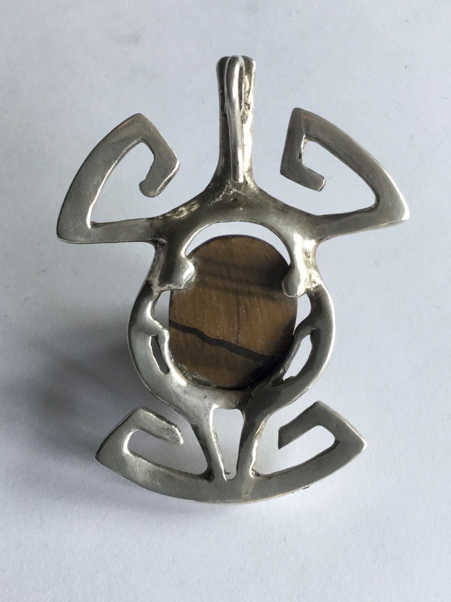 Silver And Stone Pendant -photo-2