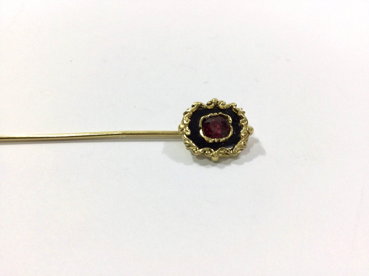 Tie Pin In Onyx And Garnet Gold-photo-1