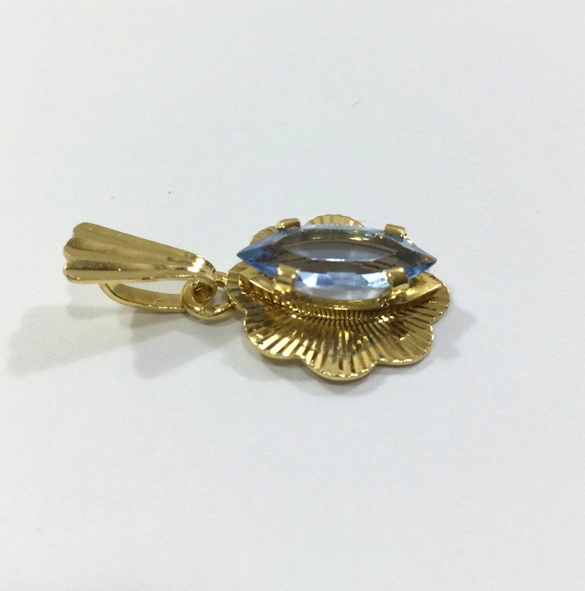 Gold And Blue Topaz Pendant-photo-4