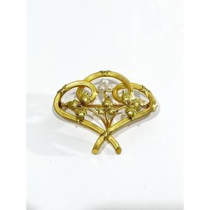 Art Nouveau Brooch In Gold And Pearls