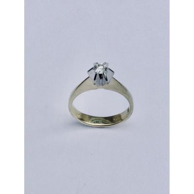 Solitaire In Yellow Gold And Diamond