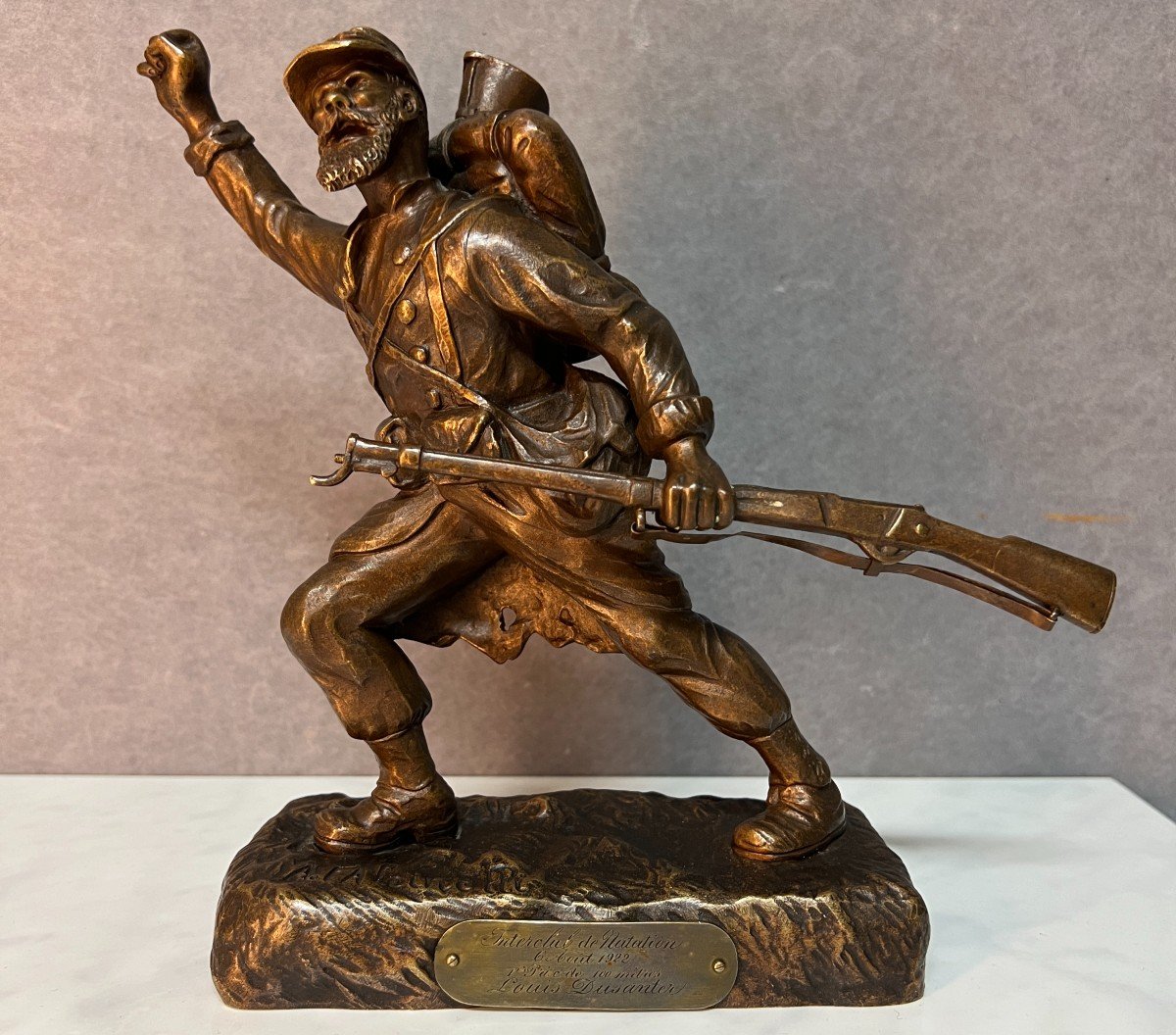 Sculpture De Bronze D’un Poilu De La Guerre 1914, Signé A. Falcinelli