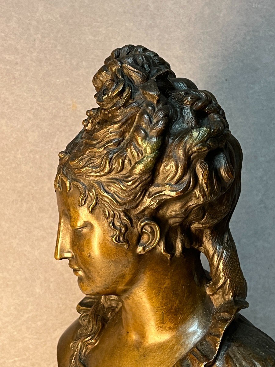 Sculpture En Bronze Représente Un Buste De Femme élégante, Signée Par l'Artiste Eugène Rousseau-photo-4