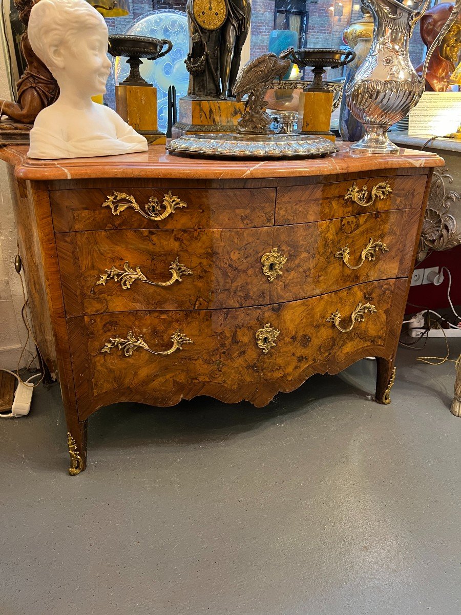 Belle Commode Galbée A 3 Faces, Régence 18e Siècle, En Placage De Ronce, Dessus Marbre-photo-4