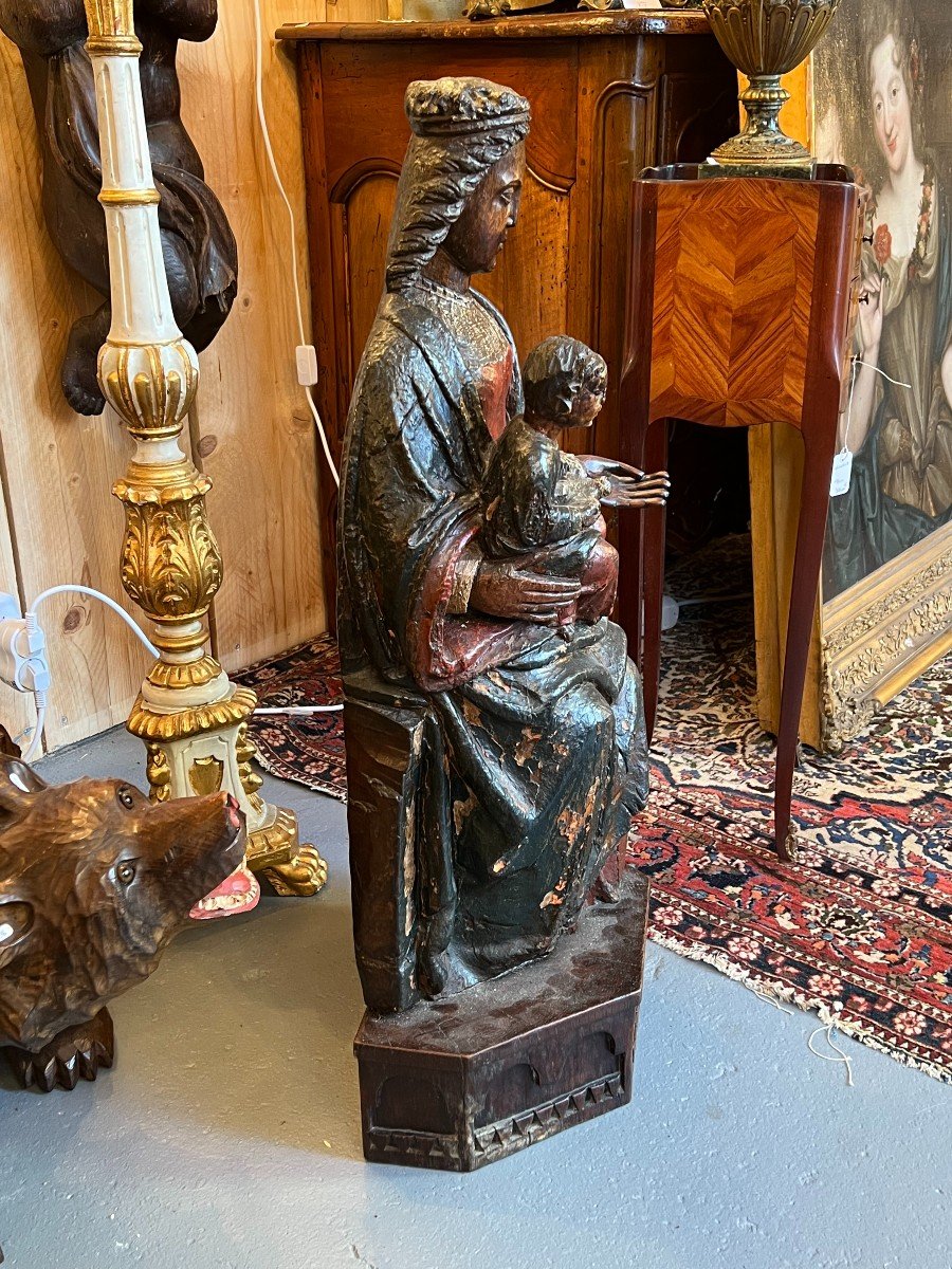 Virgin And Child In Polychrome Carved Wood From The Sixteenth Century-photo-1