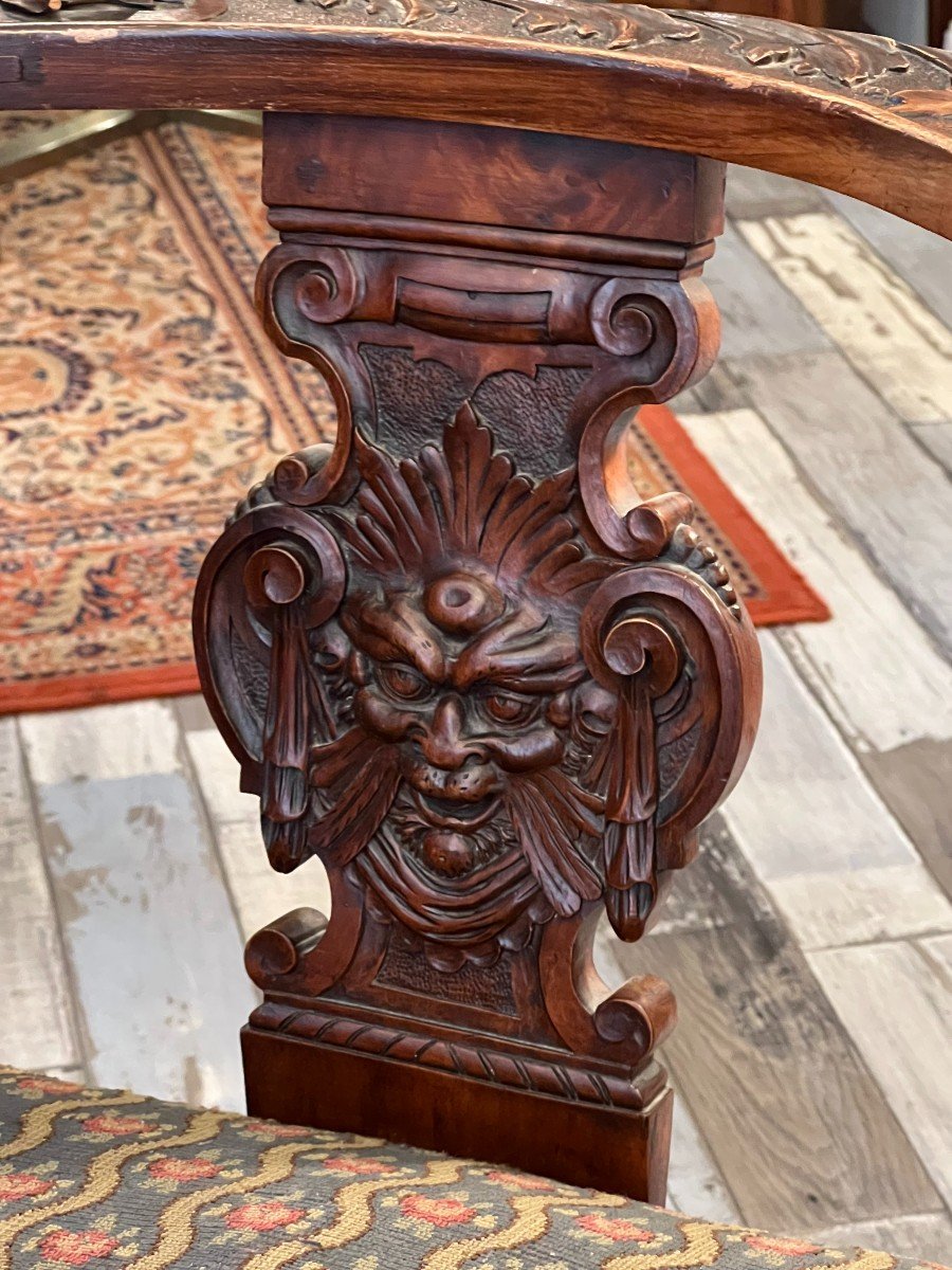 Neo Renaissance Nineteenth Century Corner Armchair, Carved With Devils And Putti Heads-photo-4