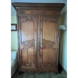 Antique And Imposing Louis XV Wardrobe In Light Solid Oak, Early 19th Century, Complete Lock