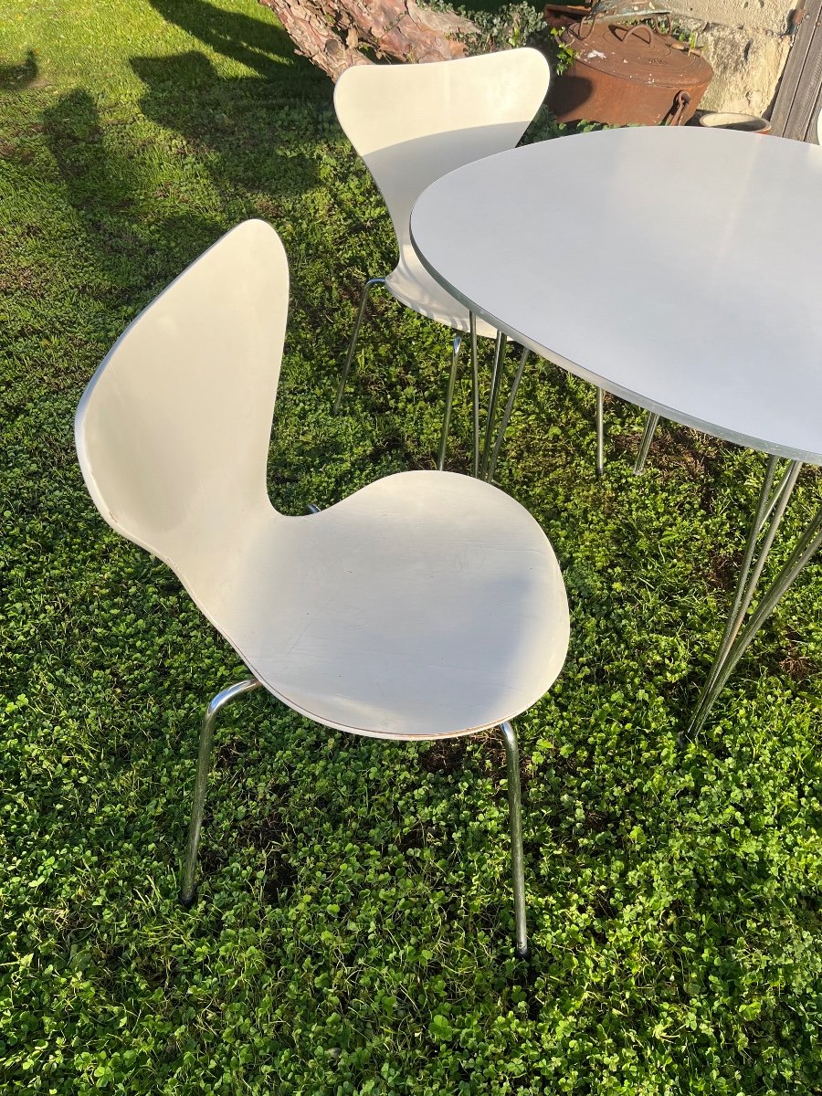 Fritz Hansen Ensemble Table Et 3 Chaises Blanches -photo-2