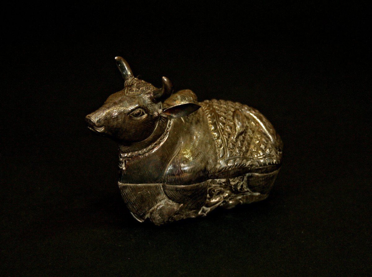 Antique Cambodian Sterling Silver Betel Box In The Form Of A Cow