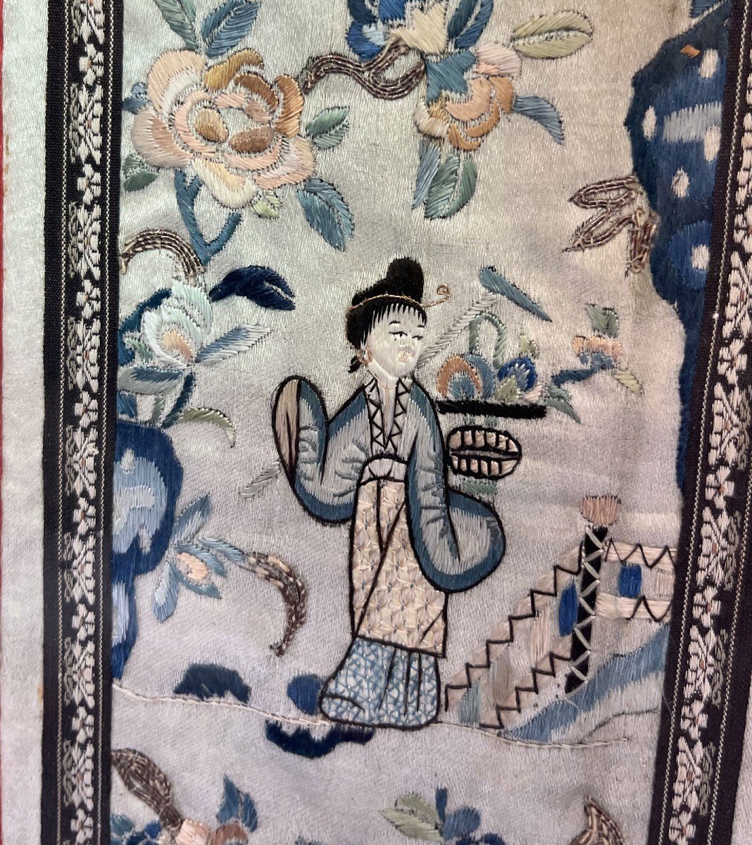 Antique Chinese Silk Embroidery Immortal Lan Caihe Patron Of Gardeners And Florists-photo-3