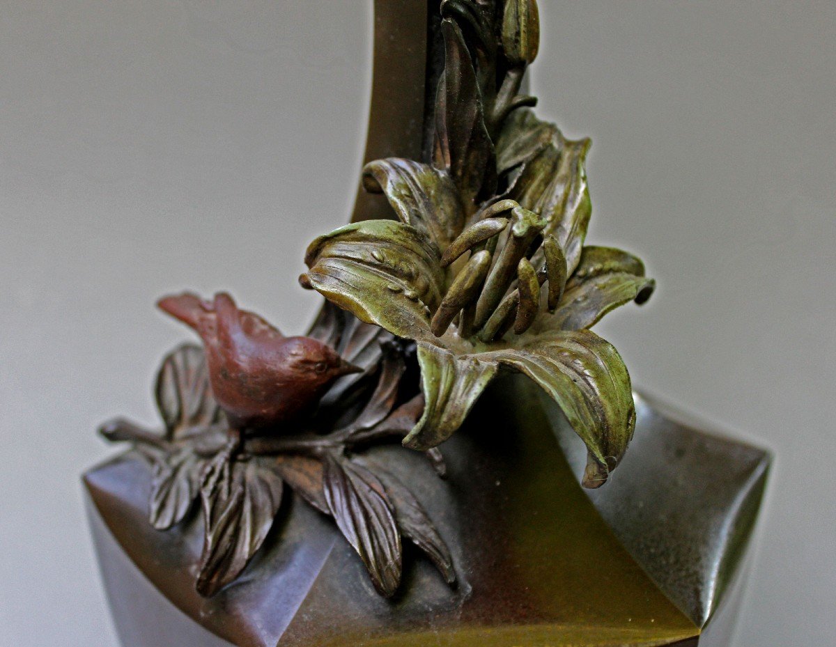 Vase Japonais En Bronze Signé Oiseau & Fleurs Lys-photo-1