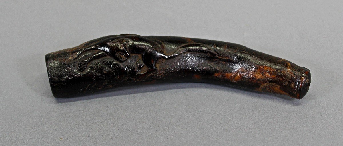 Antique Japanese Tobacco Pipe In Carved Horn Tiger Edo Period