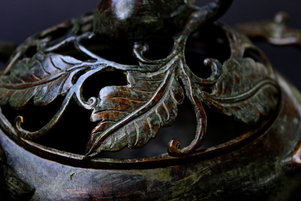 Antique Chinese Bronze Incense Burner, China, 19th Century.-photo-3