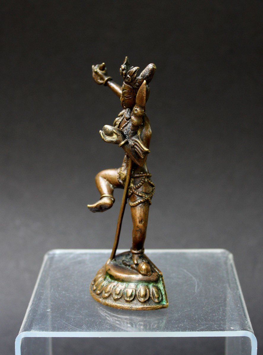 Sculpture Bouddhiste Antique En Bronze Tibétain Représentant Une Femme Bouddha Tantrique Dakini-photo-2