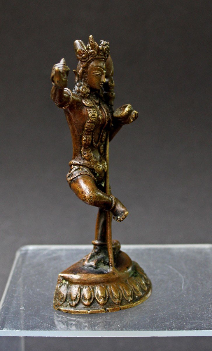 Sculpture Bouddhiste Antique En Bronze Tibétain Représentant Une Femme Bouddha Tantrique Dakini-photo-4