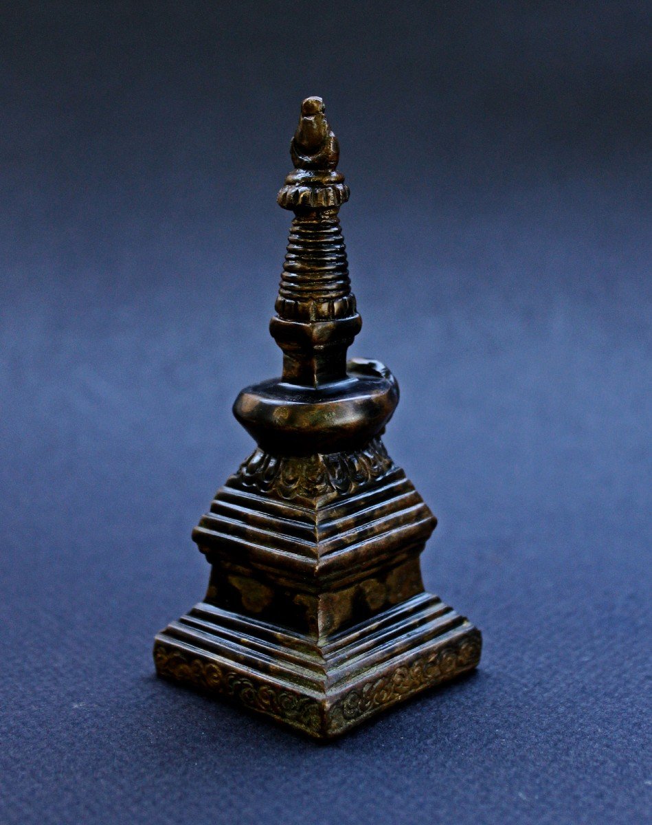 Ancien Bonze Tibétain Stupa Chorten De l'Autel d'Une Maison Bouddhiste Du 19e Siècle Au Tibet-photo-4