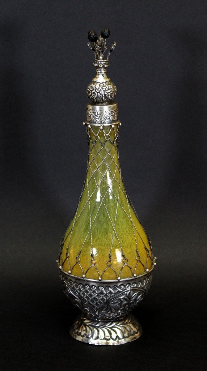 Carafe Antique En Verre Avec Monture En Argent Islamique Moyen-orient