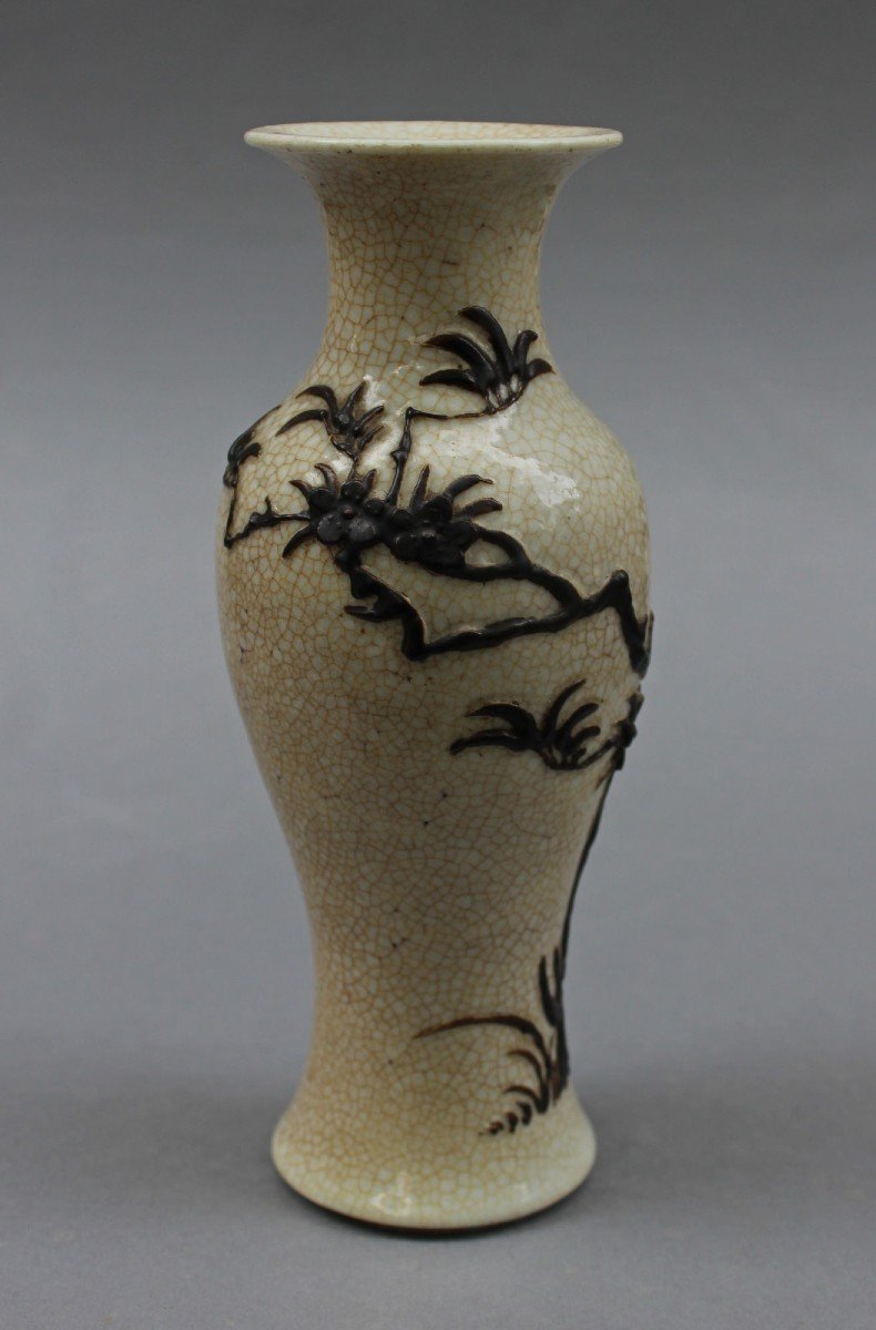 Antique Chinese Porcelain Vase Crackle Glaze With Overlay Decoration-photo-2